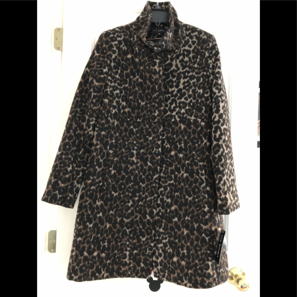 Coat - Picture 5 of 6